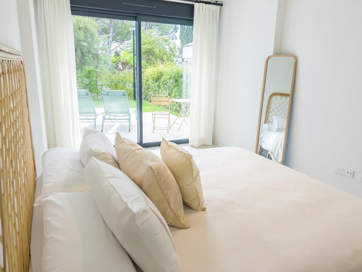 Bajo Con Jardin En La Milla De Oro Lejlighed Marbella Eksteriør billede