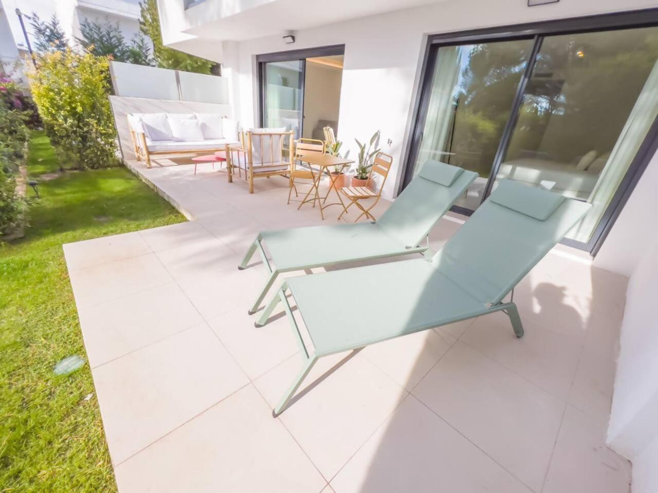 Bajo Con Jardin En La Milla De Oro Lejlighed Marbella Eksteriør billede