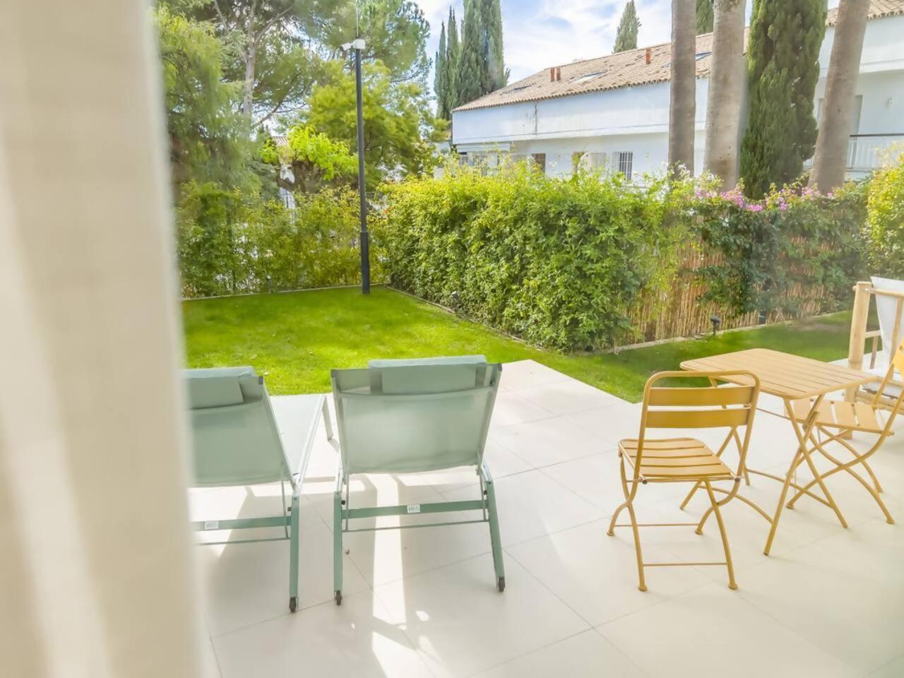 Bajo Con Jardin En La Milla De Oro Lejlighed Marbella Eksteriør billede